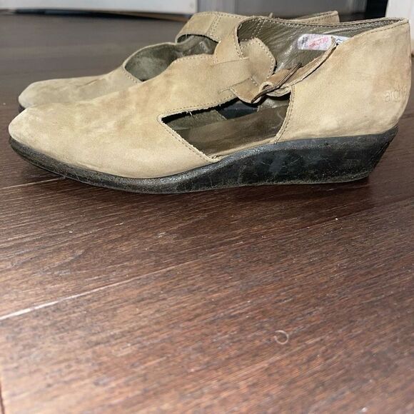 Arche Wedge T Strap Shoe - Picture 4 of 9